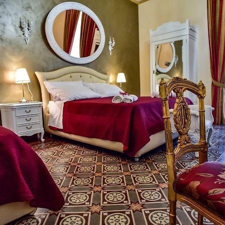 Palazzo Degli Affreschi Bed and Breakfast Catánia Buitenkant foto
