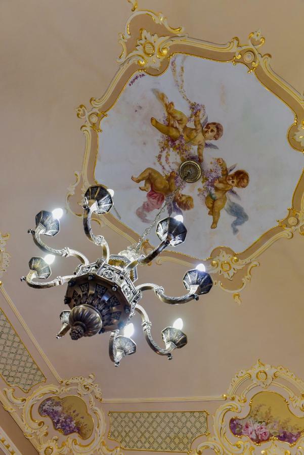 Palazzo Degli Affreschi Bed and Breakfast Catánia Buitenkant foto