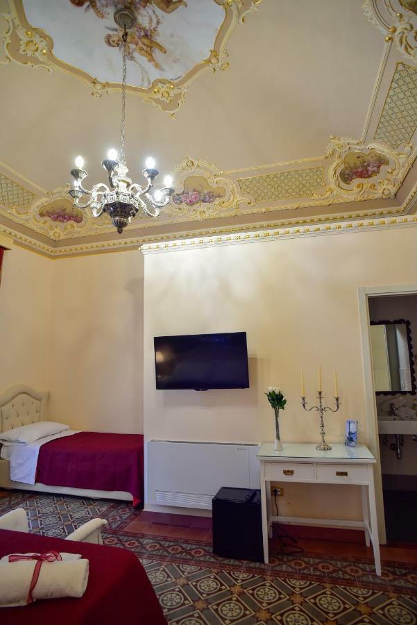 Palazzo Degli Affreschi Bed and Breakfast Catánia Buitenkant foto