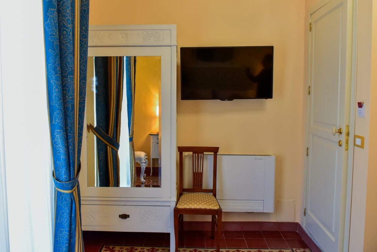 Palazzo Degli Affreschi Bed and Breakfast Catánia Buitenkant foto