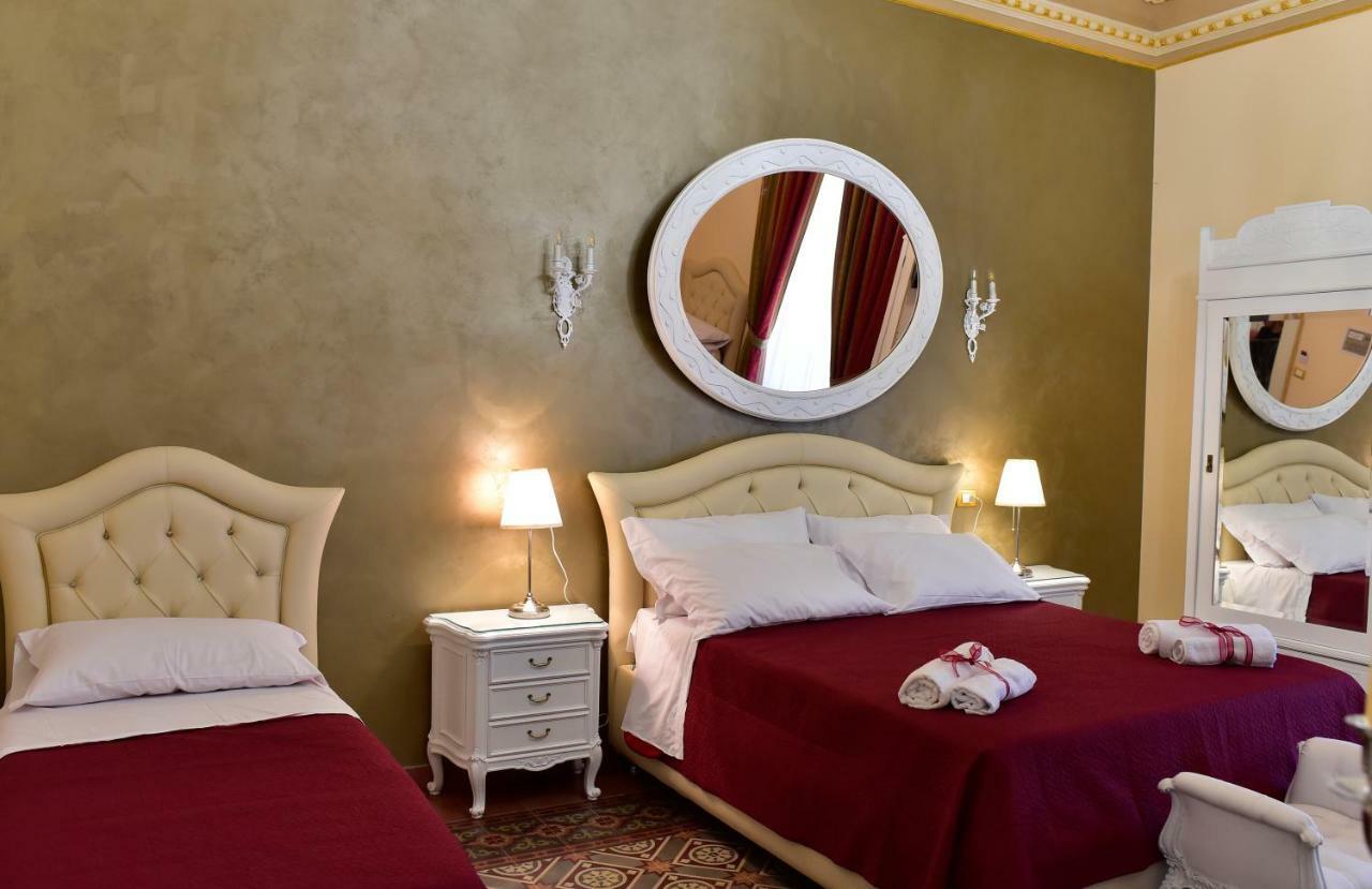 Palazzo Degli Affreschi Bed and Breakfast Catánia Buitenkant foto