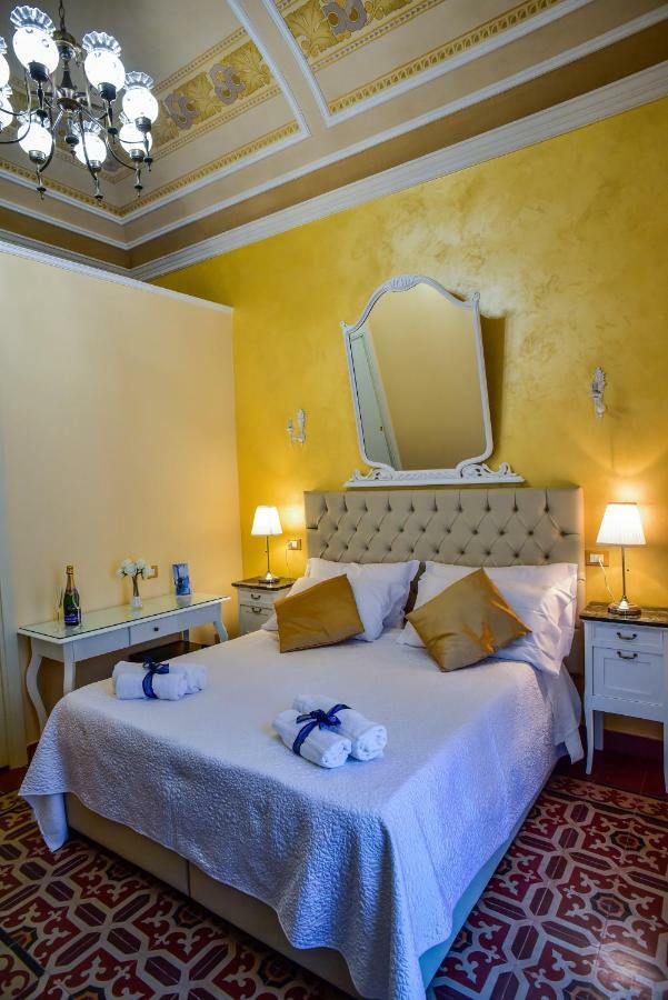 Palazzo Degli Affreschi Bed and Breakfast Catánia Buitenkant foto