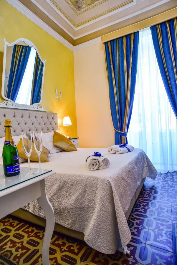 Palazzo Degli Affreschi Bed and Breakfast Catánia Buitenkant foto