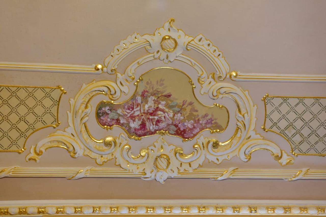 Palazzo Degli Affreschi Bed and Breakfast Catánia Buitenkant foto