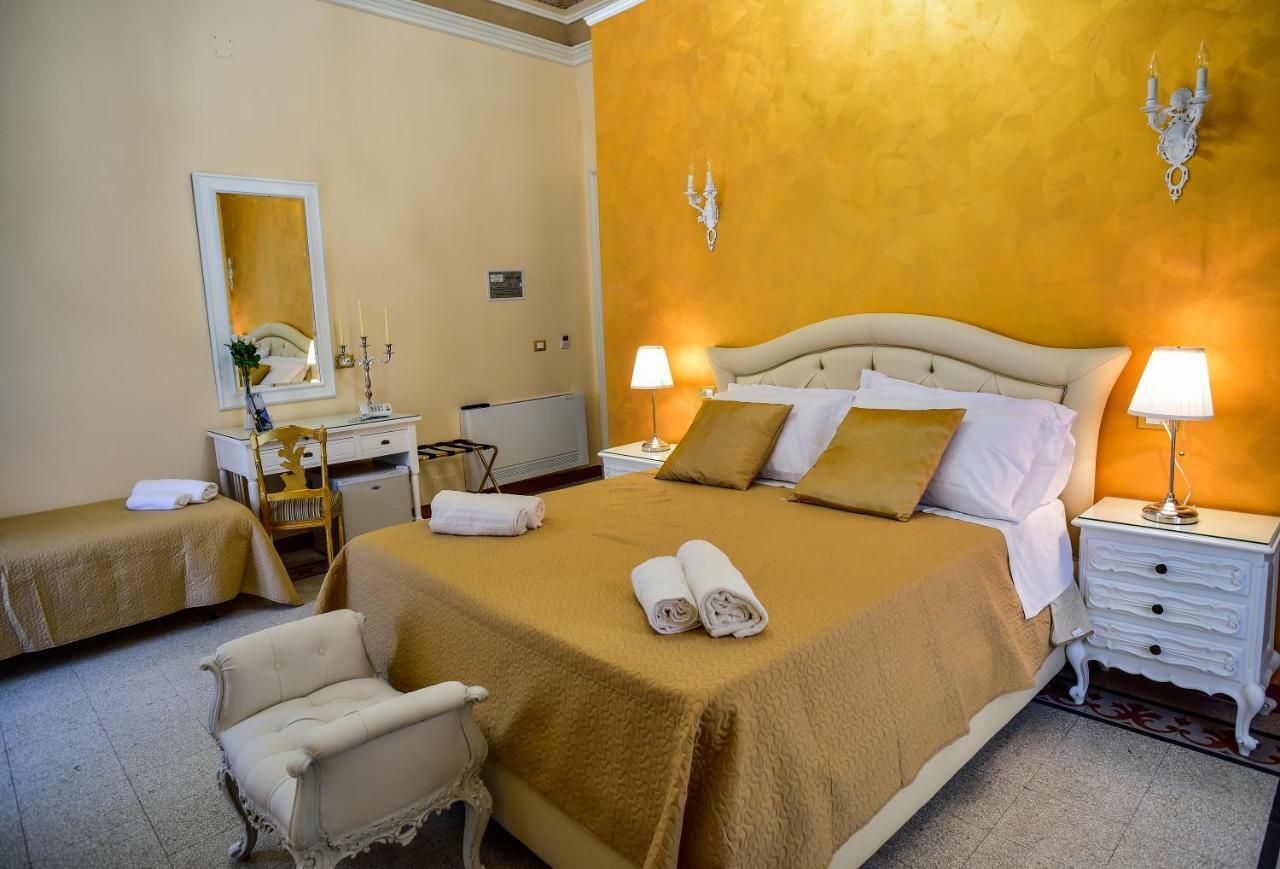 Palazzo Degli Affreschi Bed and Breakfast Catánia Buitenkant foto
