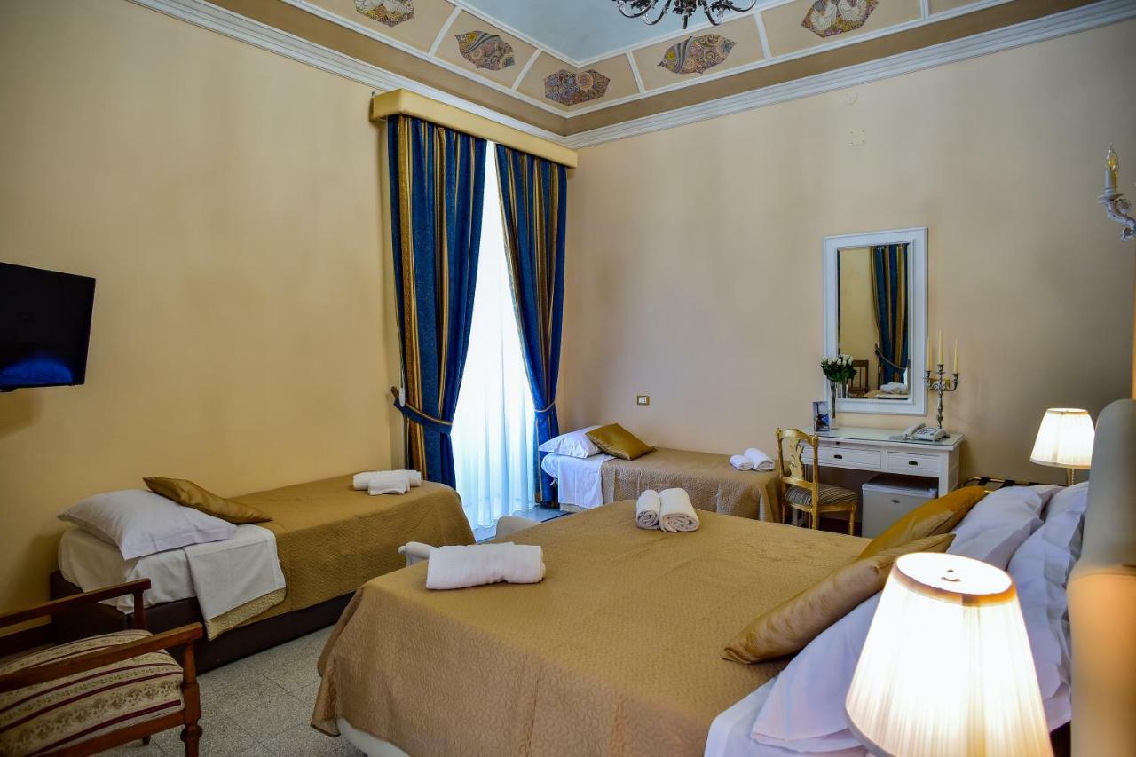 Palazzo Degli Affreschi Bed and Breakfast Catánia Buitenkant foto