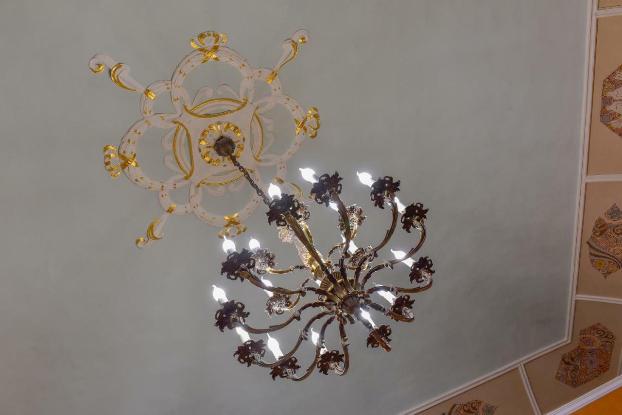 Palazzo Degli Affreschi Bed and Breakfast Catánia Buitenkant foto