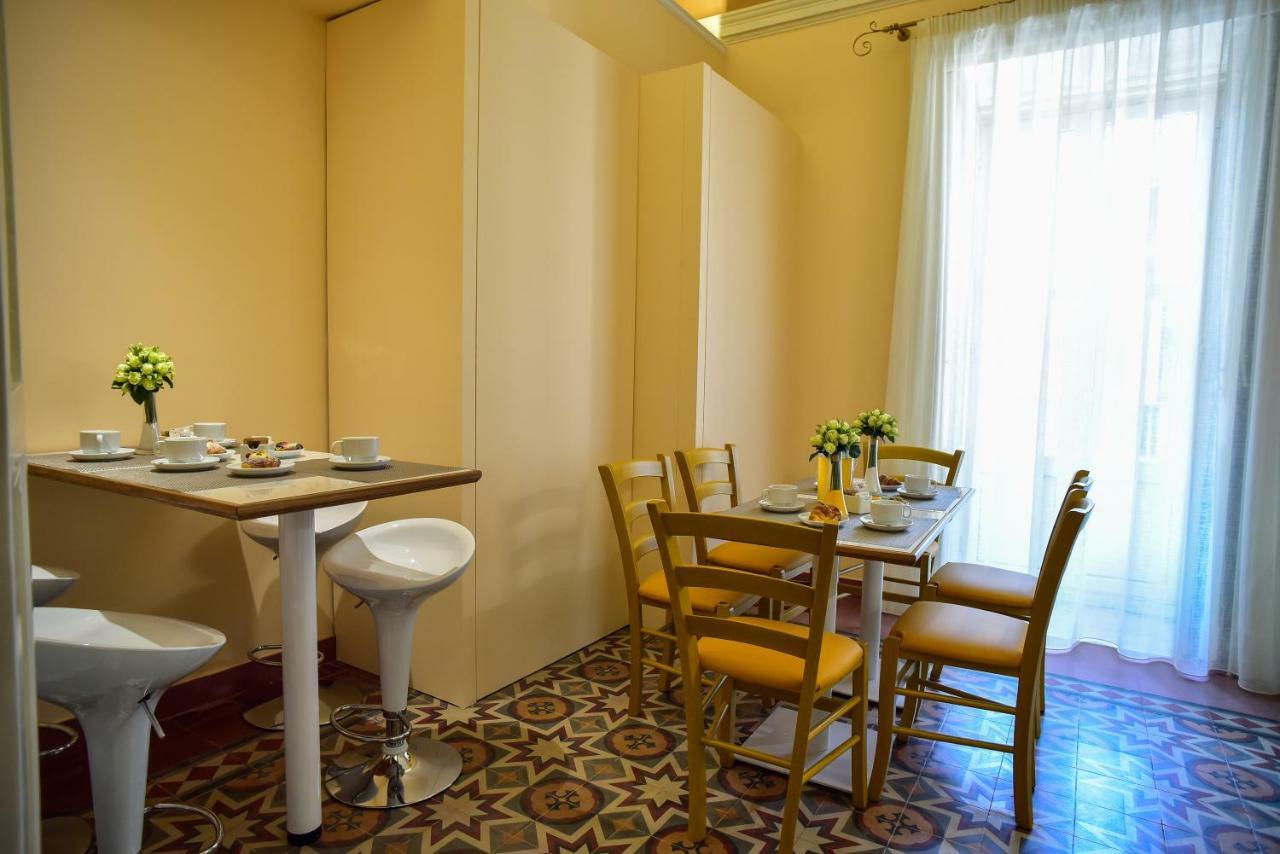 Palazzo Degli Affreschi Bed and Breakfast Catánia Buitenkant foto