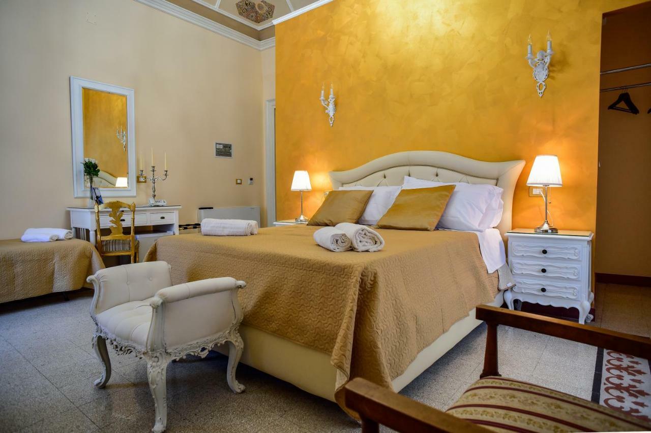 Palazzo Degli Affreschi Bed and Breakfast Catánia Buitenkant foto